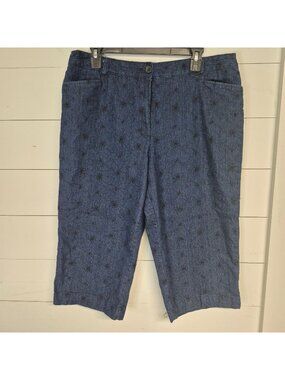 White Stag Women's Dark Denim‎ Capri Pants Size 16 With Star Embroidery